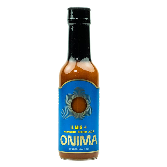 Onima Il Mig+ pekoča omaka s fermentiranim habanerom, praženim koijem in olivnim oljem, znana iz oddaje Hot Ones, z bogatim umami in dimljenim okusom.